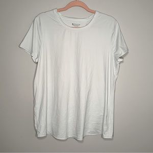 Women’s Athleta running top